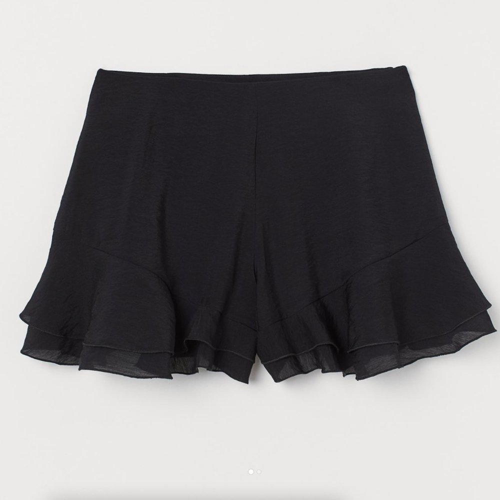 H&M Flounced Shorts